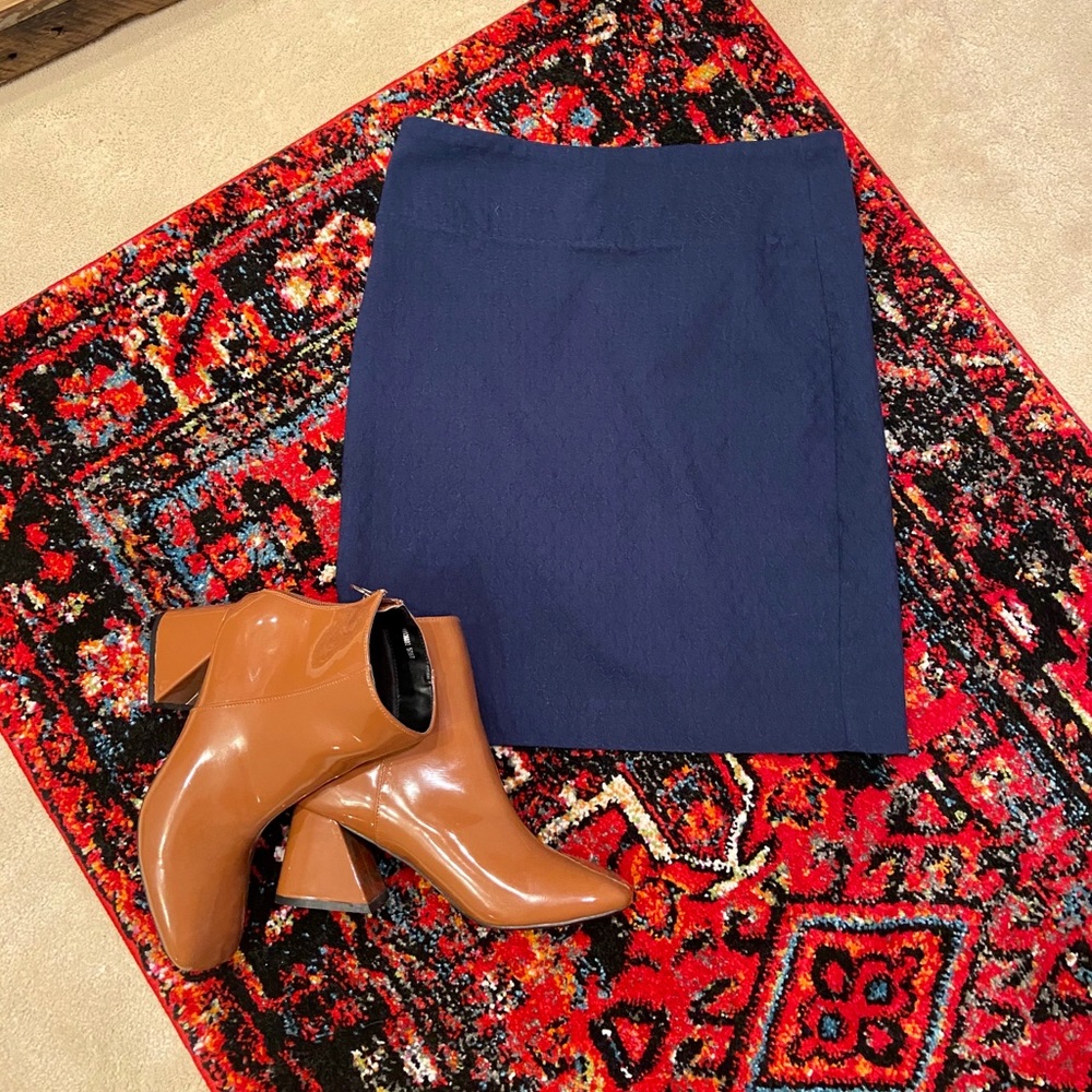 Margaret M Tummy Tuck Control Navy Pencil Skirt